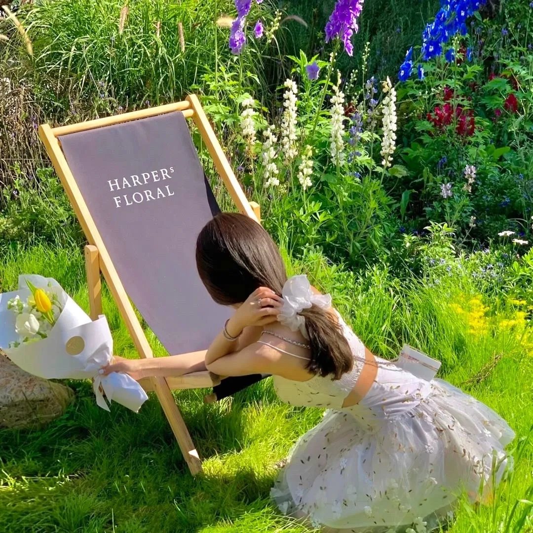 美食：随机摆摊，顾客追我满街跑