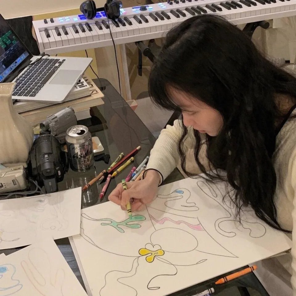 苏律师我想闪个婚$苏大律的社畜女友